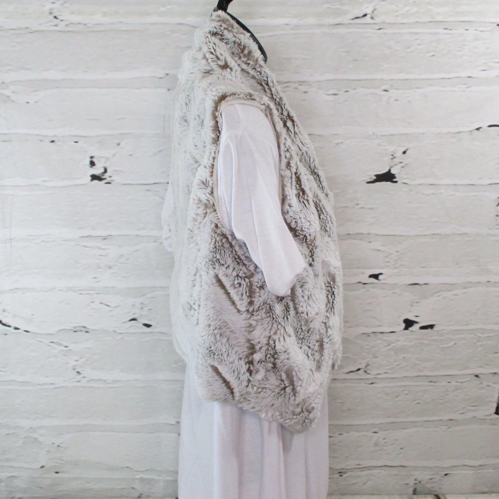 Rare Editions Big Girls Cropped Faux Fur Open Vest - Picture 3 of 8
